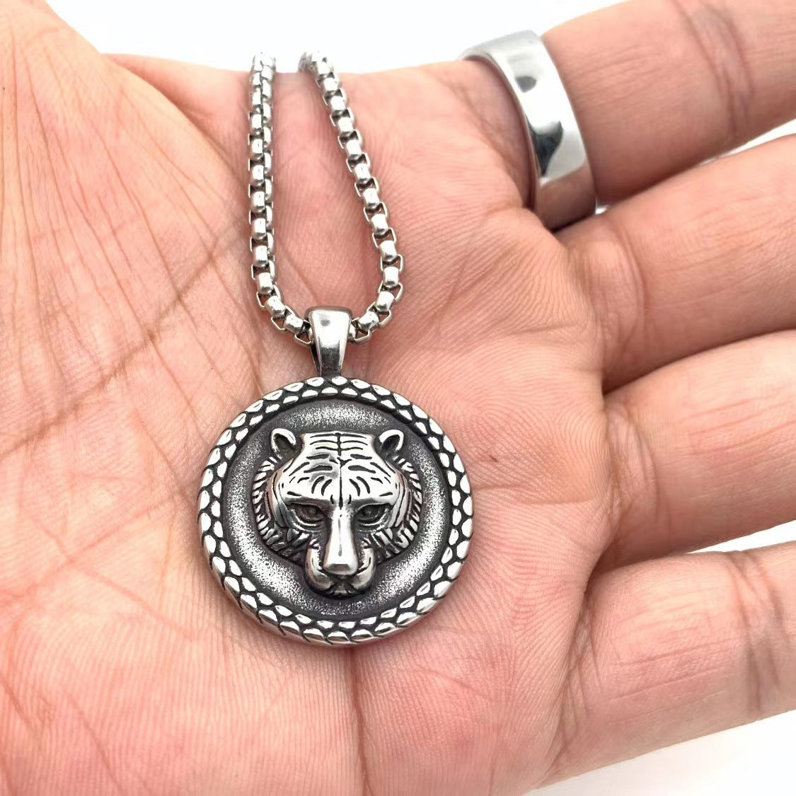 Classic Pendant with Timeless Appeal