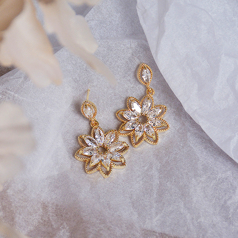 Elegant Earring for Every Occasion