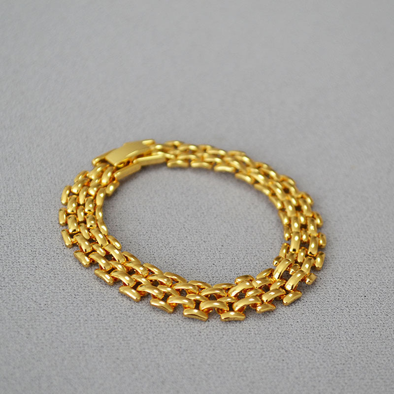 Stunning Gold Bracelet for Daily Wear