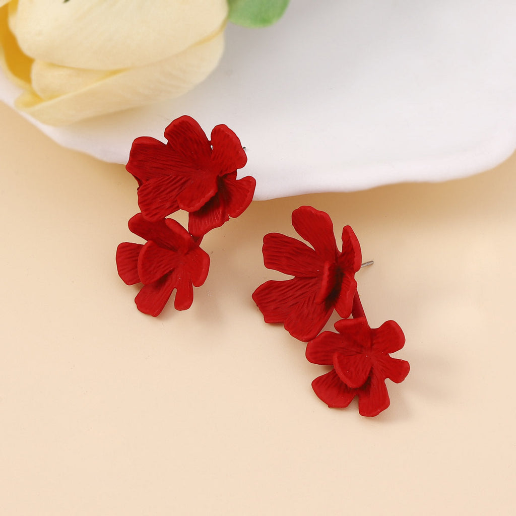 Classic Earring with Timeless Appeal