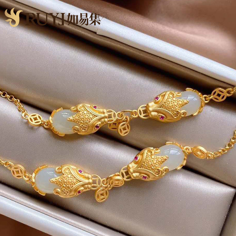 Romantic Silver Bracelet for Special Moments