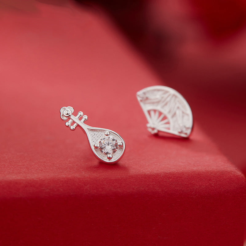 Charming Piece for Any Occasion