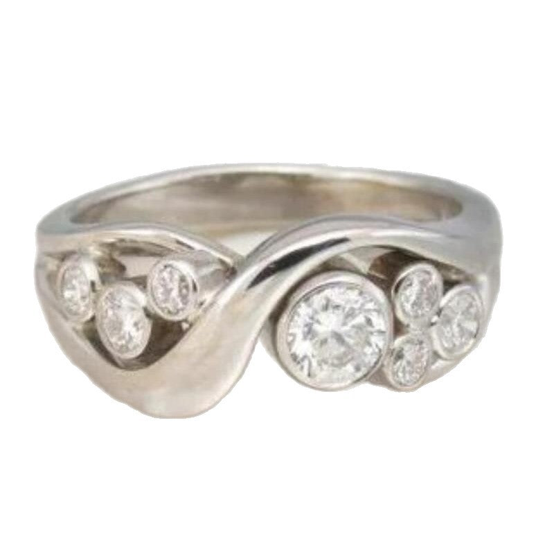 Classic Silver Ring with Timeless Appeal