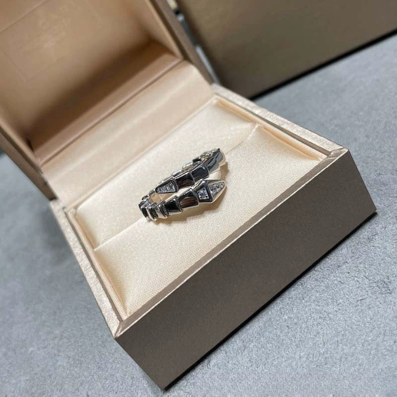 Charming Ring for Any Occasion