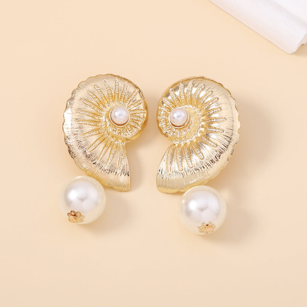 Stunning Pearl Earring for Daily Wear