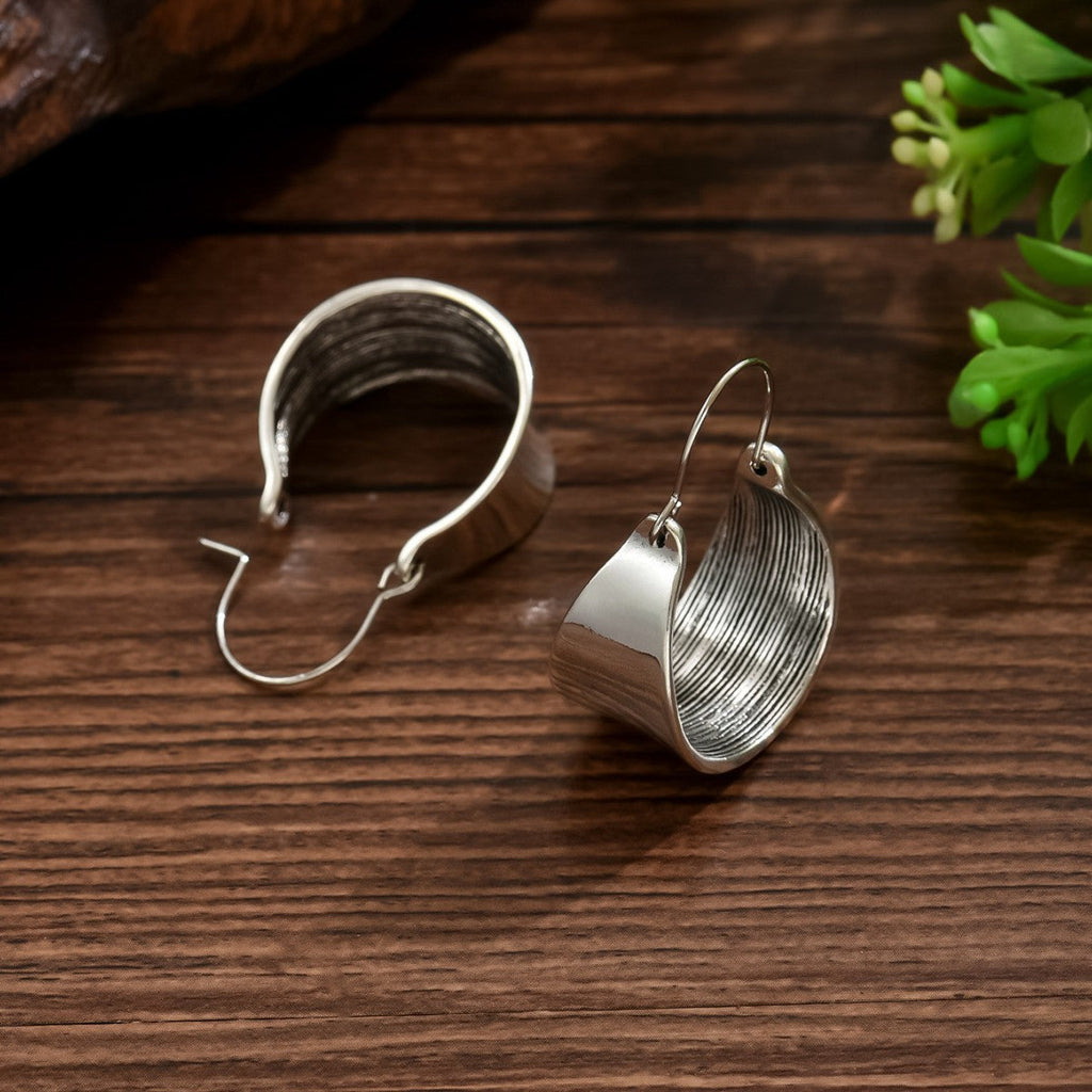 Charming Earring for Any Occasion