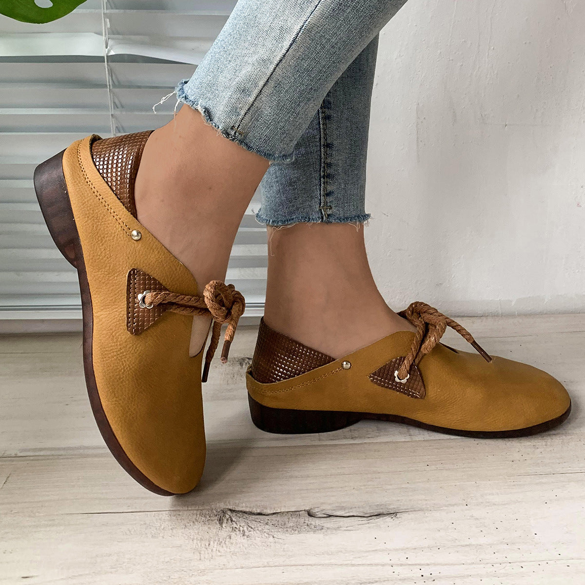 Graceful Orthopedic Shoes for Modern Look