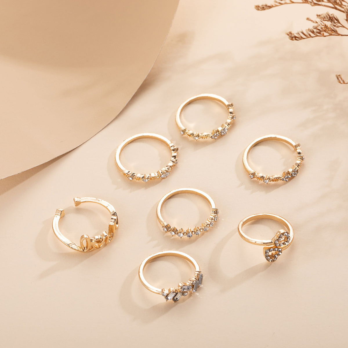 Beautiful Gold Ring with Unique Style