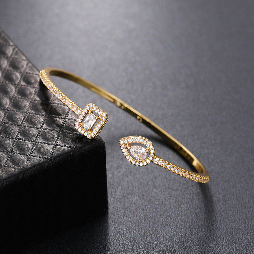 Beautiful Bracelet with Unique Style
