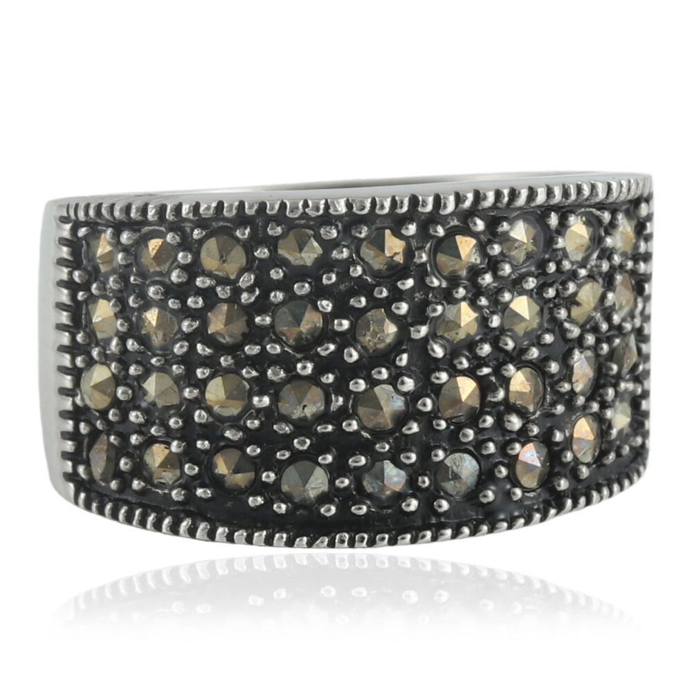 Classic Ring with Timeless Appeal