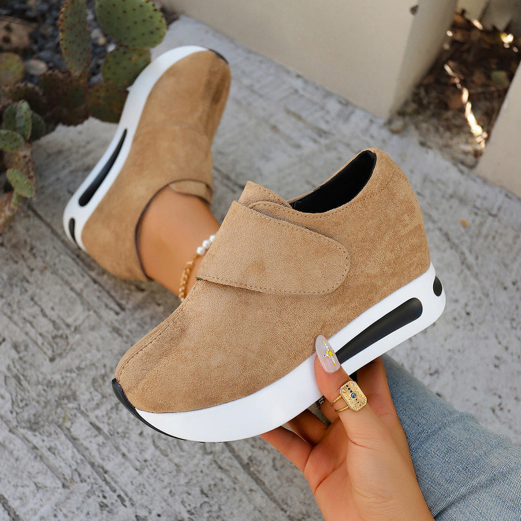 Graceful Orthopedic Shoes for Modern Look