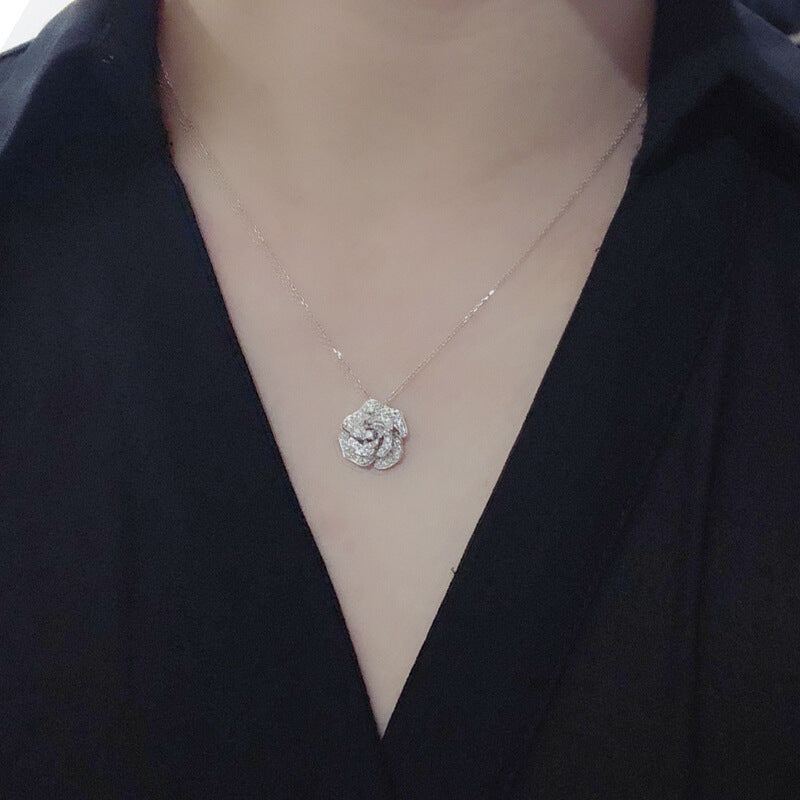 Stunning Necklace for Daily Wear