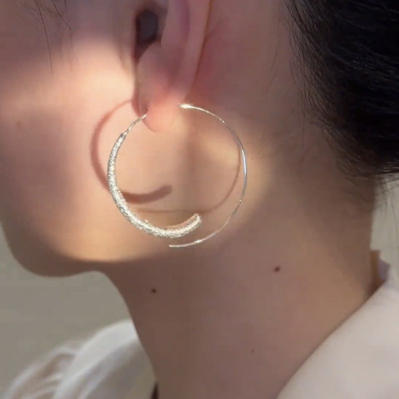 Classic Earring with Timeless Appeal