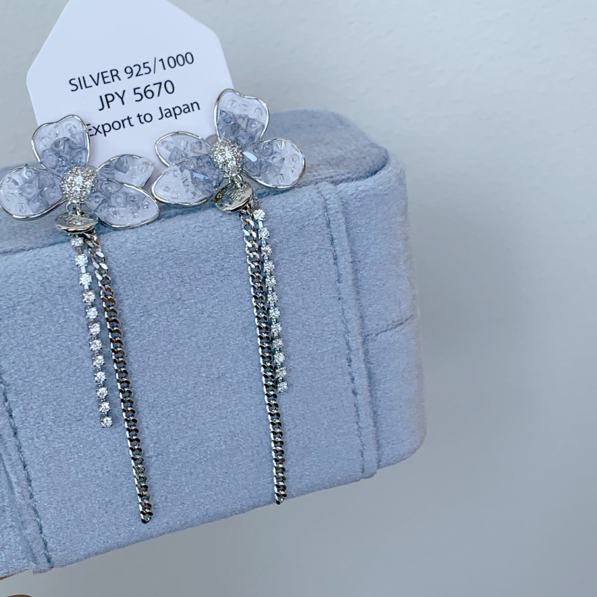 Elegant Earring for Every Occasion