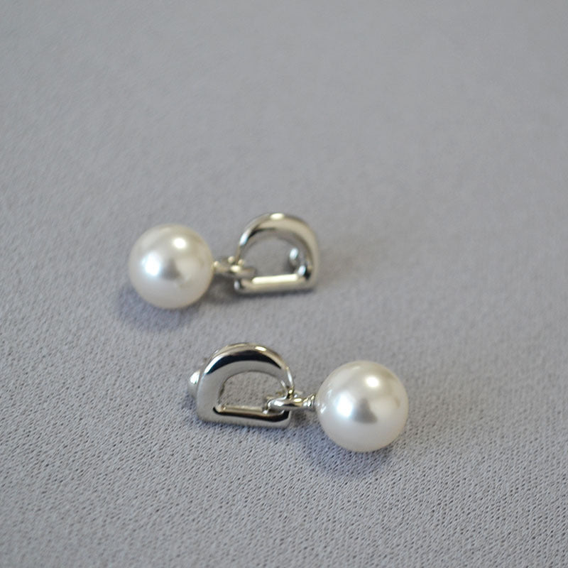 Stunning Gold Earring for Daily Wear