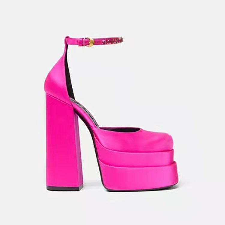 Chic Orthopedic Sandals with Unique Design