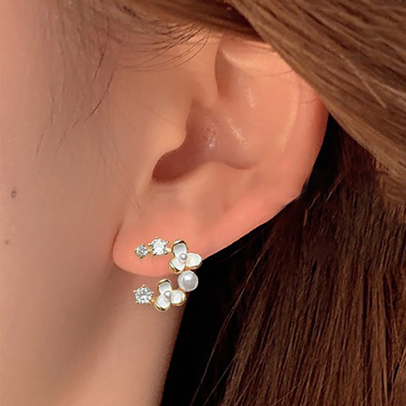 Romantic Pearl Earring for Special Moments