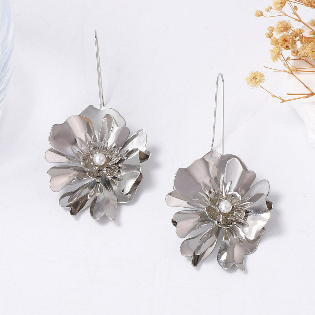 Charming Piece for Any Occasion