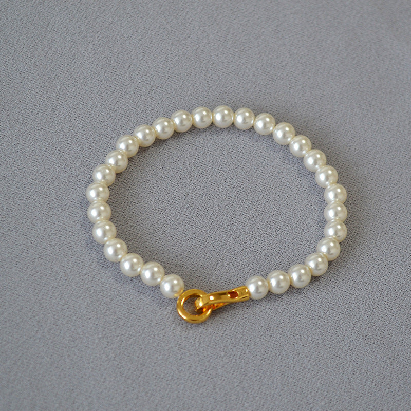 Charming Gold Bracelet for Any Occasion