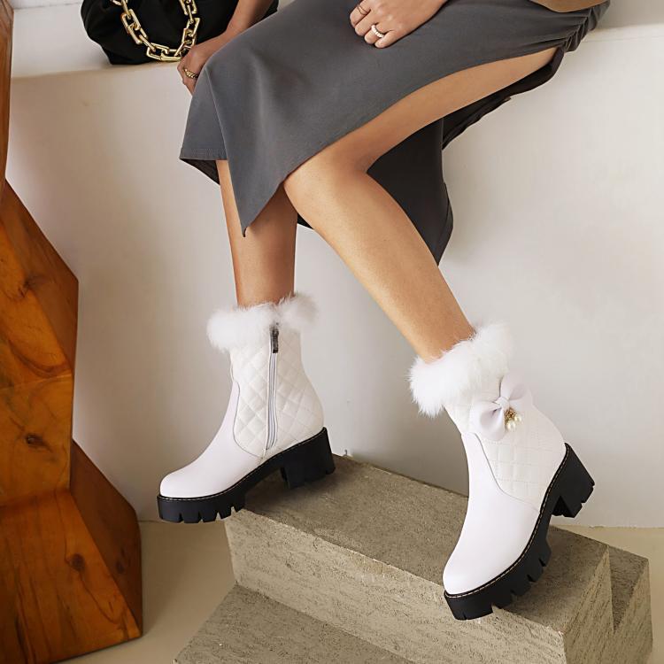 Graceful Orthopedic Boots for Modern Look
