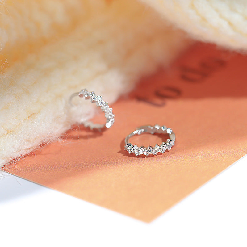 Classic Pearl Earring with Timeless Appeal