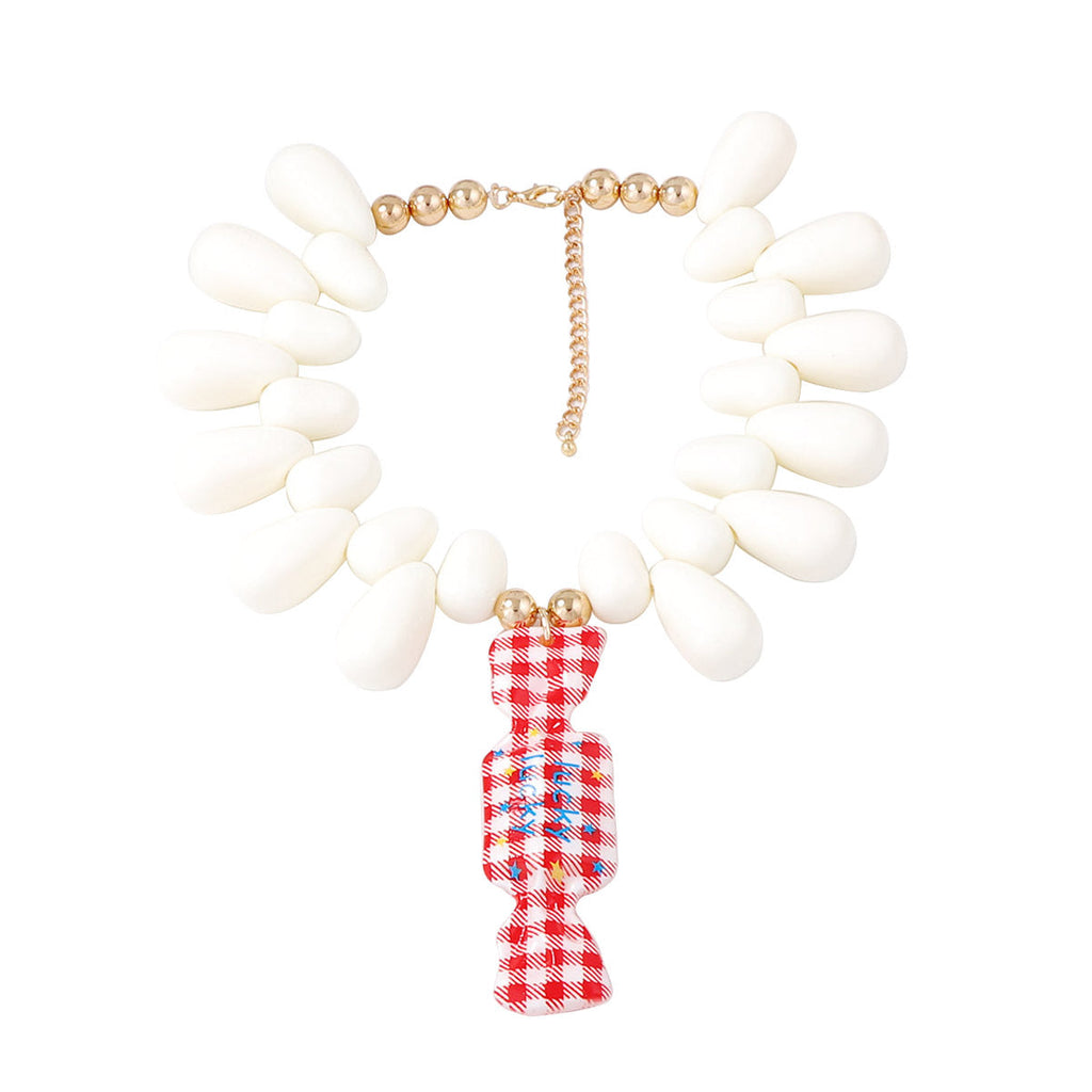 Charming Piece for Any Occasion