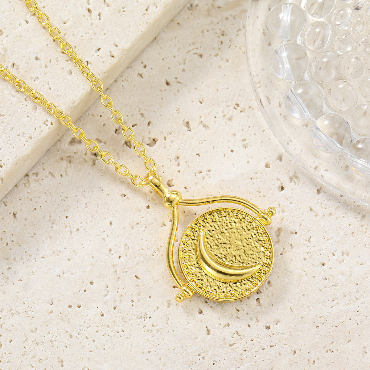 Stunning Necklace for Daily Wear