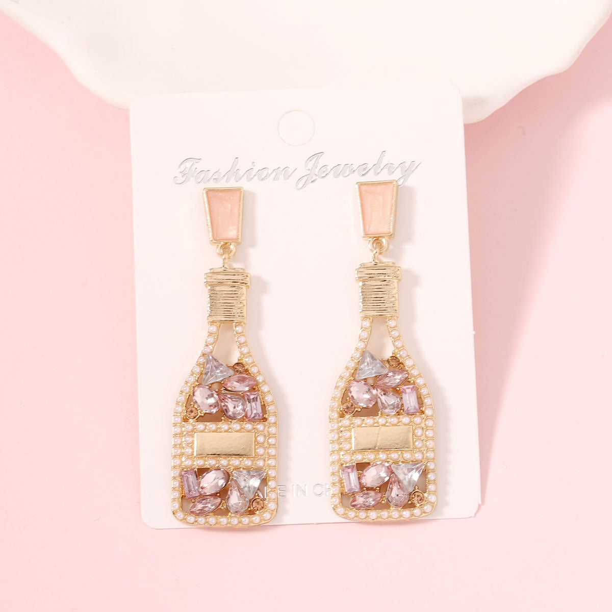 Romantic Pearl Earring for Special Moments