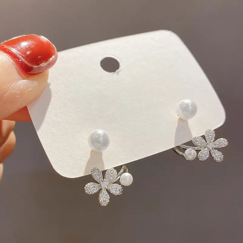Classic Pearl Earring with Timeless Appeal