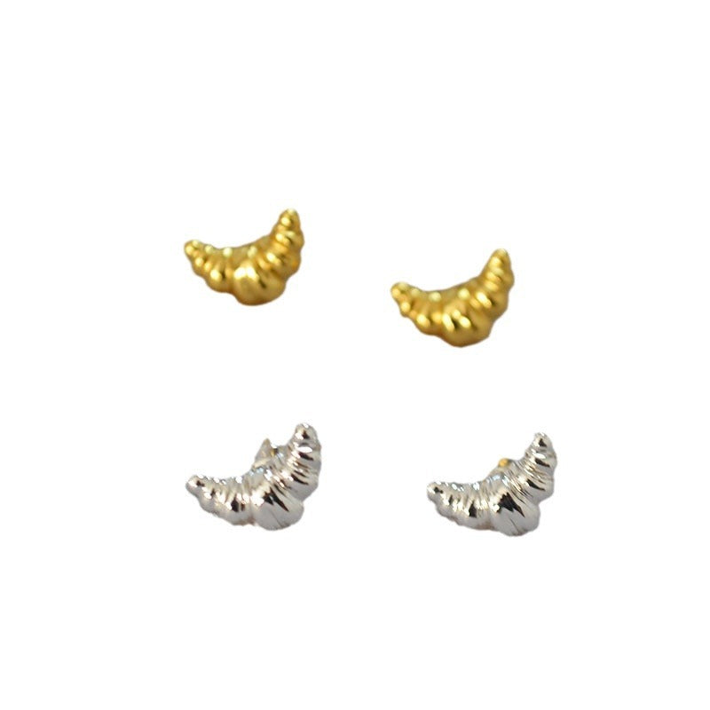 Stunning Gold Earring for Daily Wear