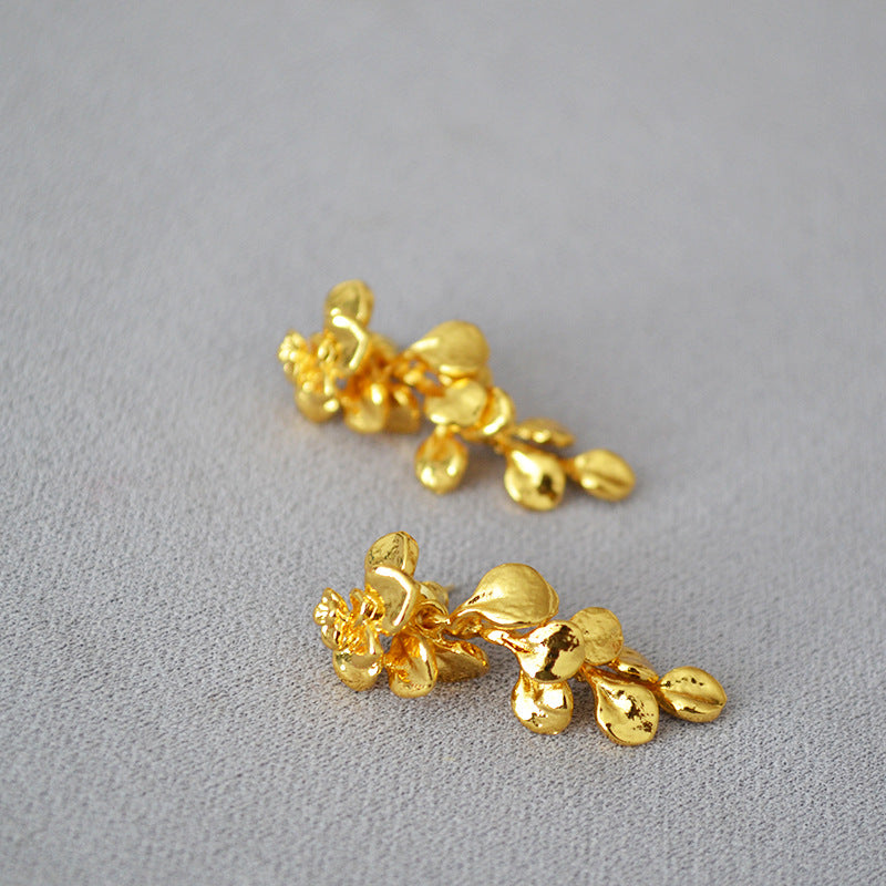 Beautiful Gold Earring with Unique Style