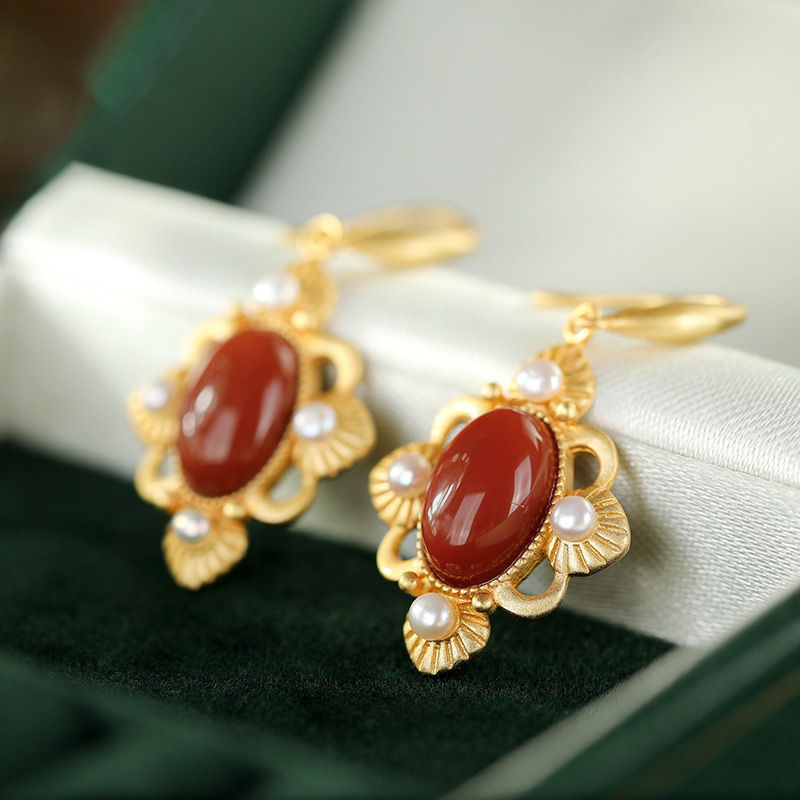Beautiful Silver Earring with Unique Style