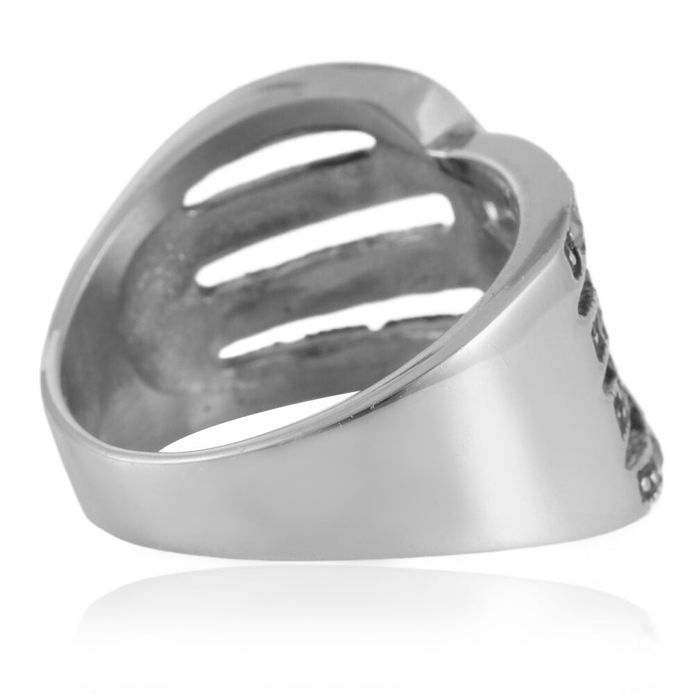 Charming Ring for Any Occasion