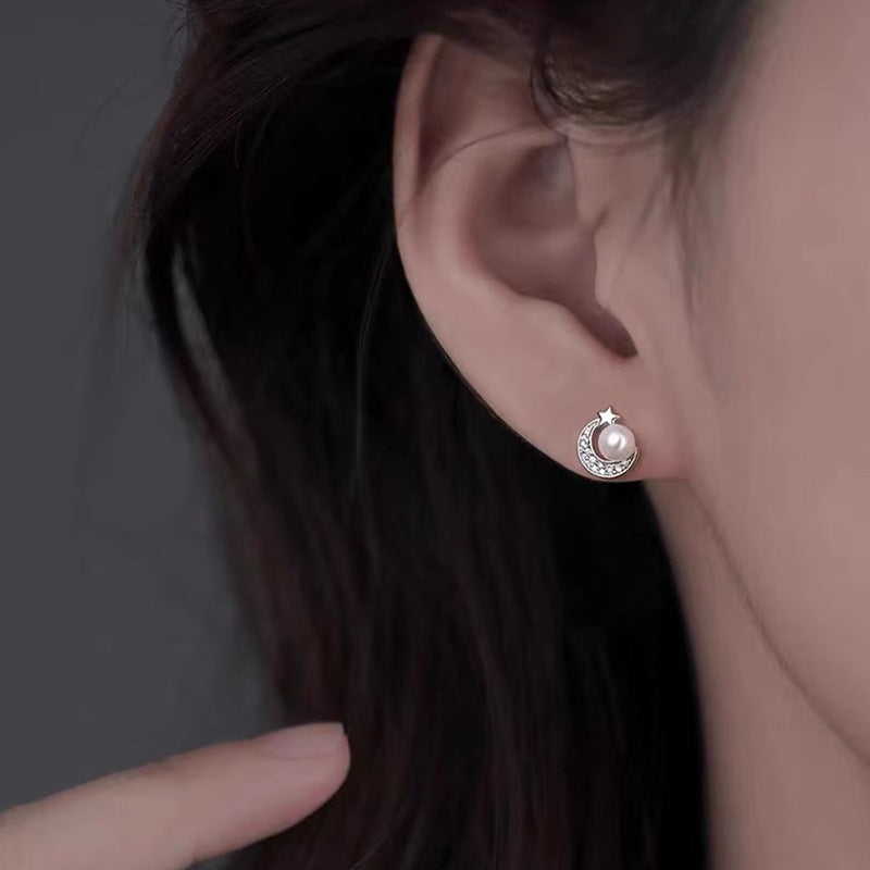 Stunning Pearl Earring for Daily Wear