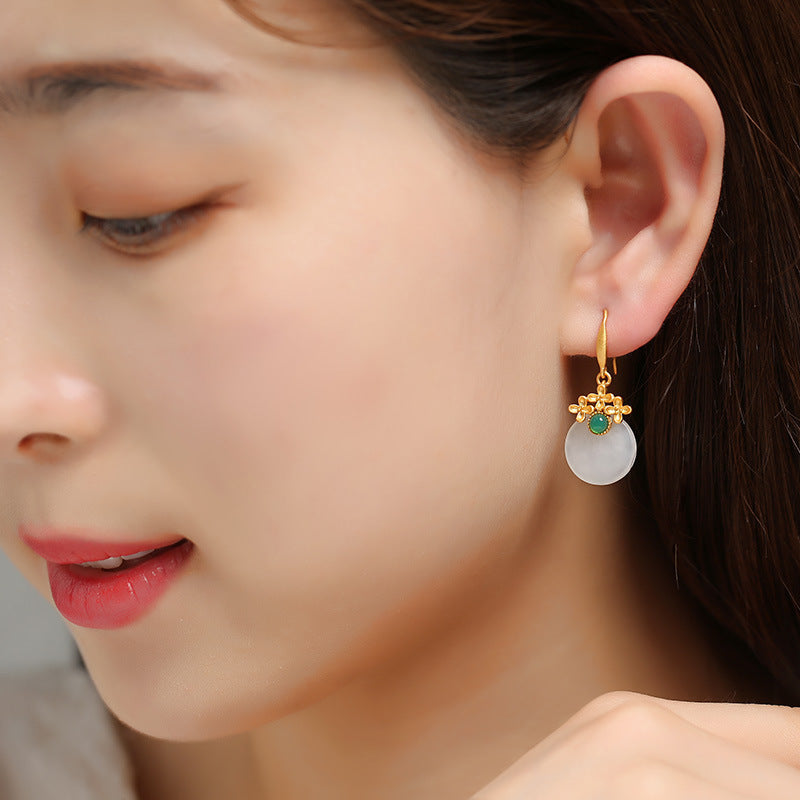Beautiful Gold Earring with Unique Style