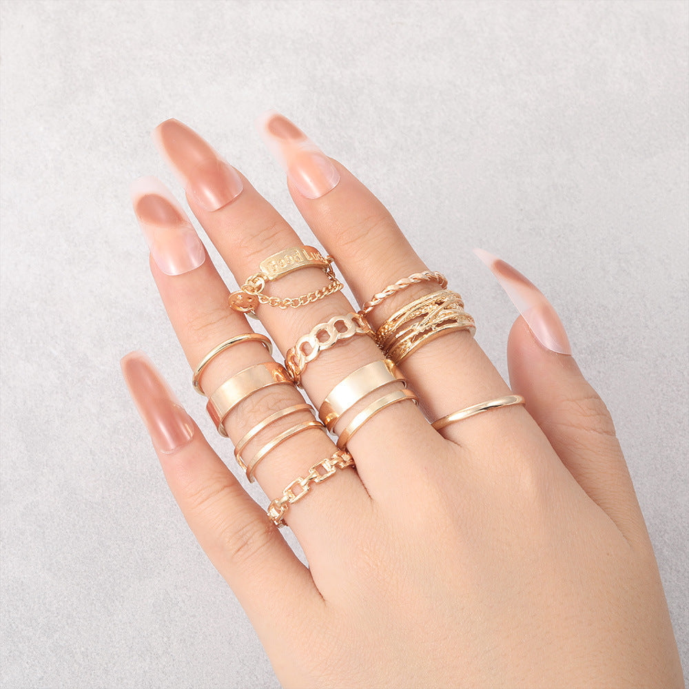 Classic Chain with Timeless Appeal