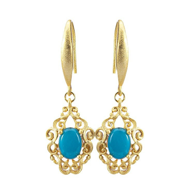 Elegant Gold Earring for Every Occasion