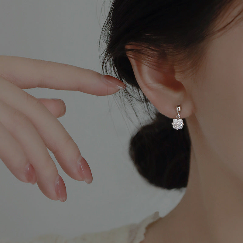 Classic Earring with Timeless Appeal