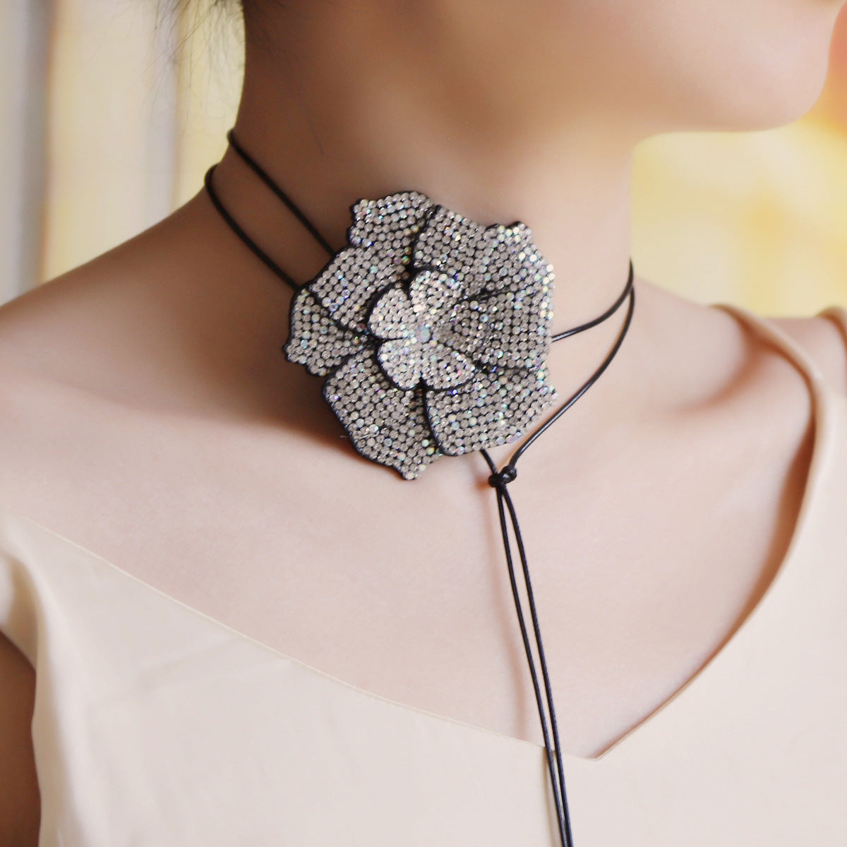 Stunning Necklace for Daily Wear