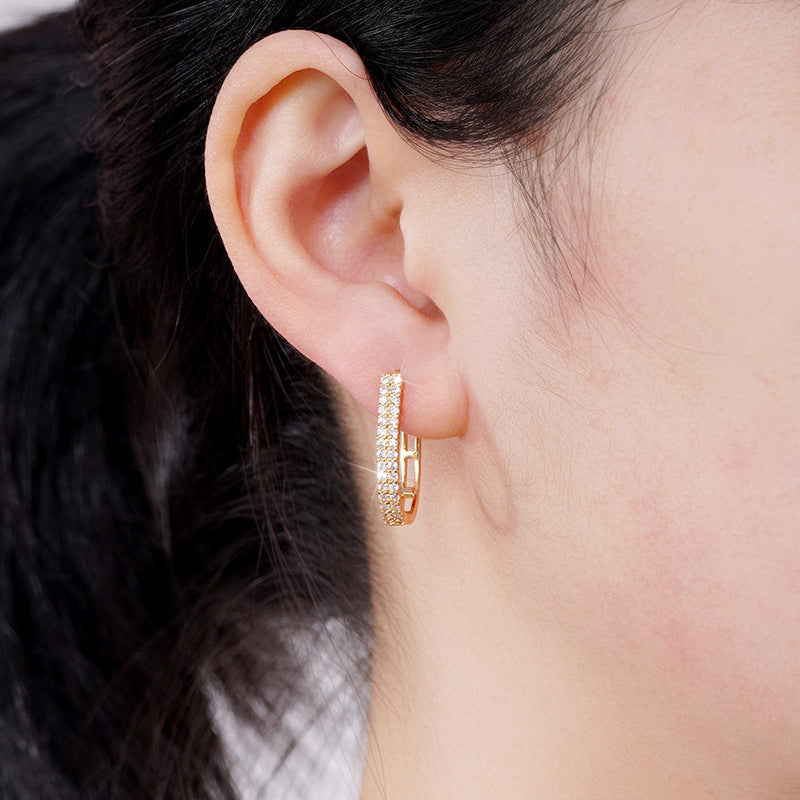 Charming Earring for Any Occasion