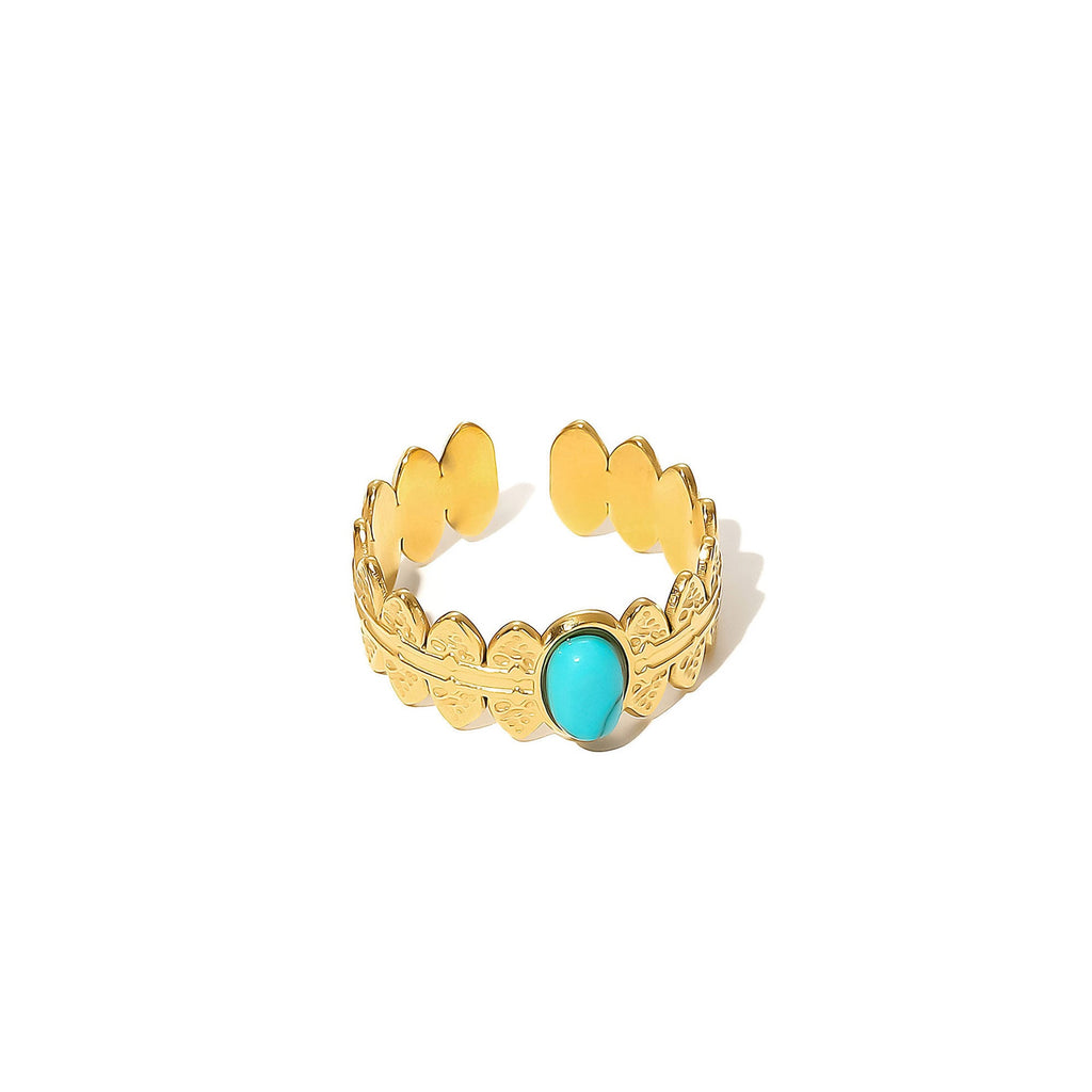 Classic Gold Ring with Timeless Appeal