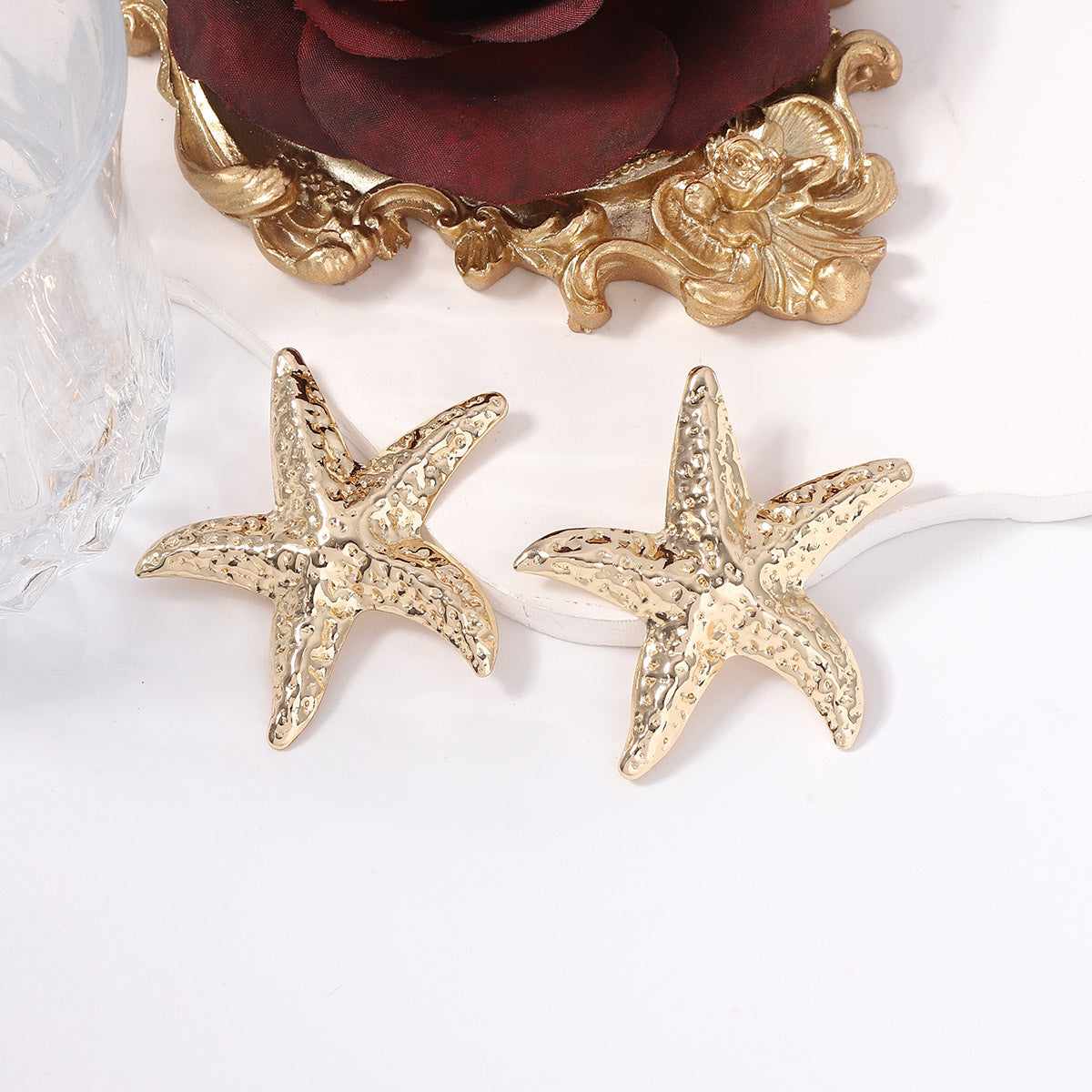 Charming Earring for Any Occasion