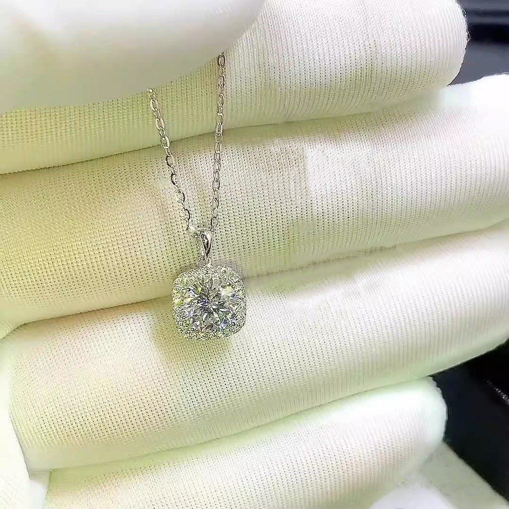 Romantic Necklace for Special Moments
