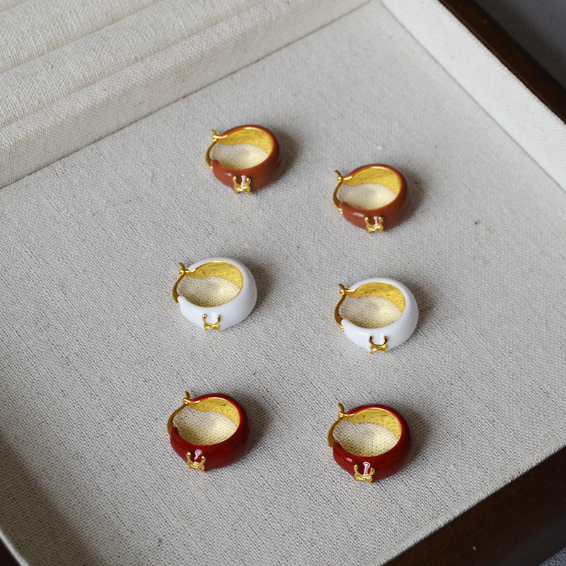Romantic Gold Earring for Special Moments