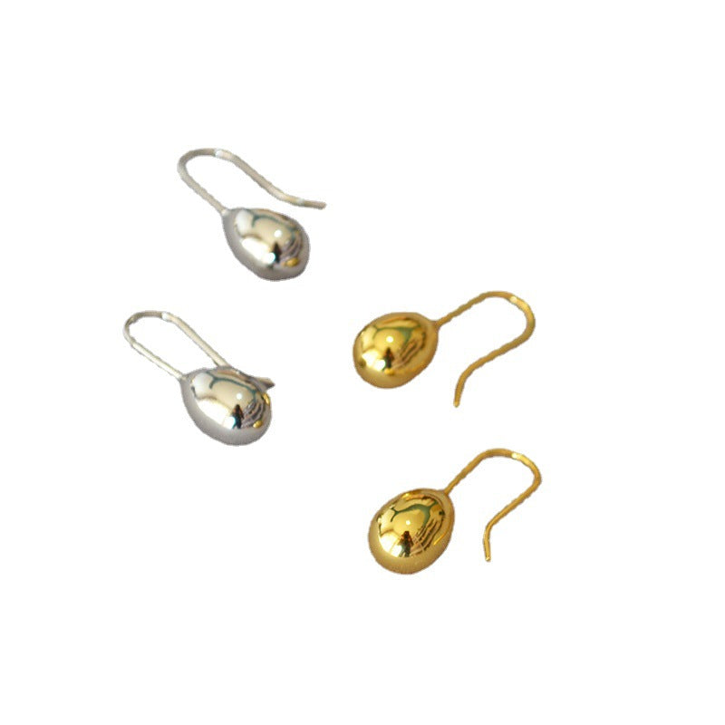 Romantic Gold Earring for Special Moments