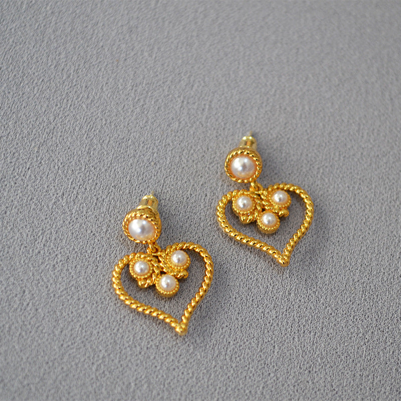 Beautiful Silver Earring with Unique Style