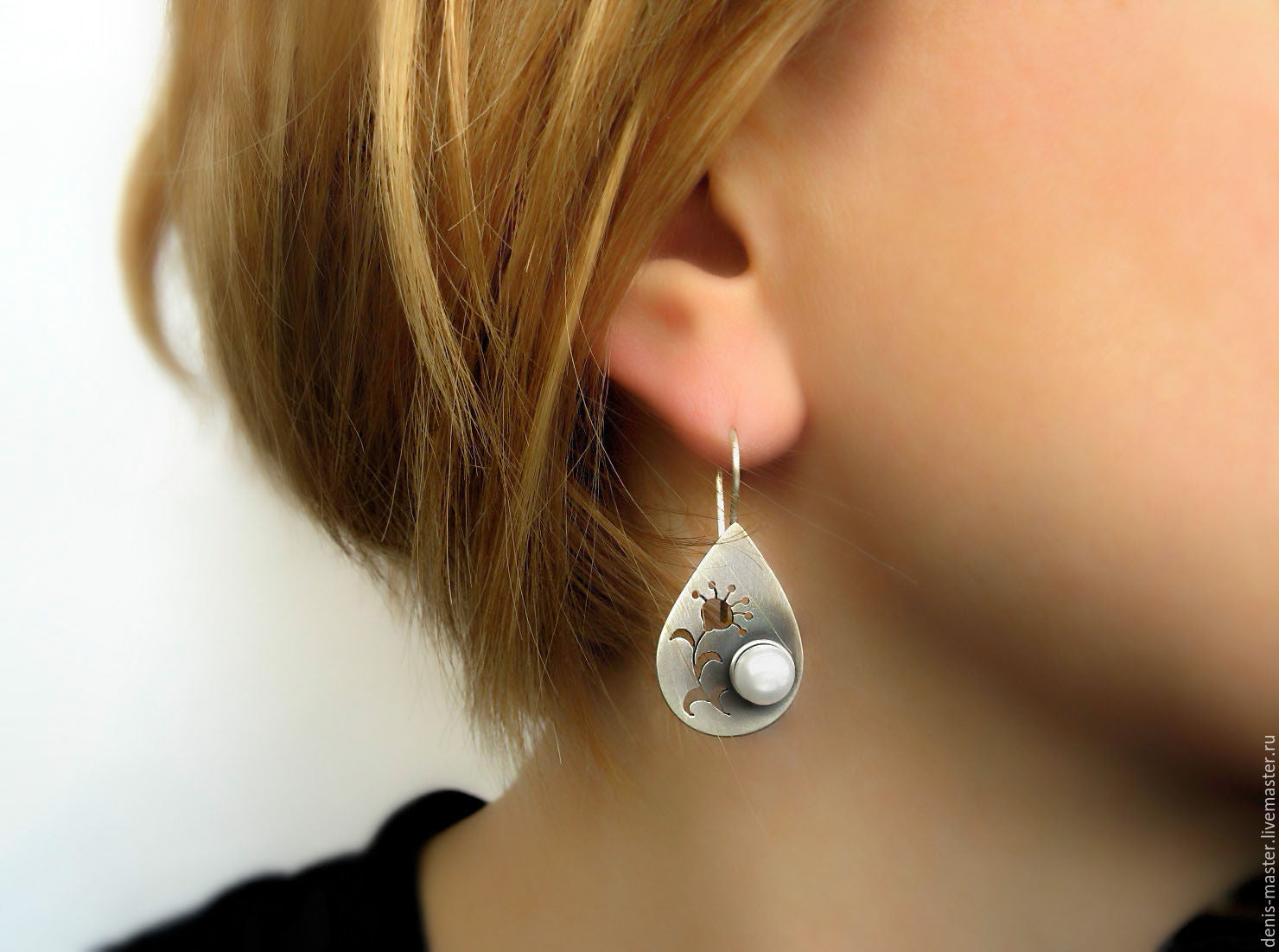 Romantic Earring for Special Moments