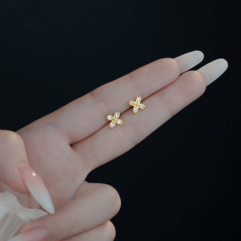 Romantic Earring for Special Moments