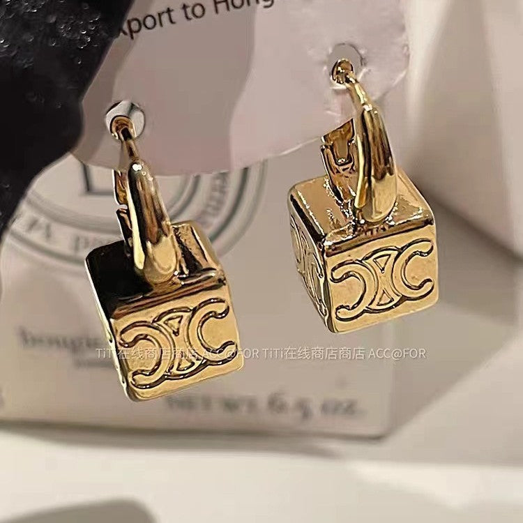 Vintage Handmade Gold Earring
