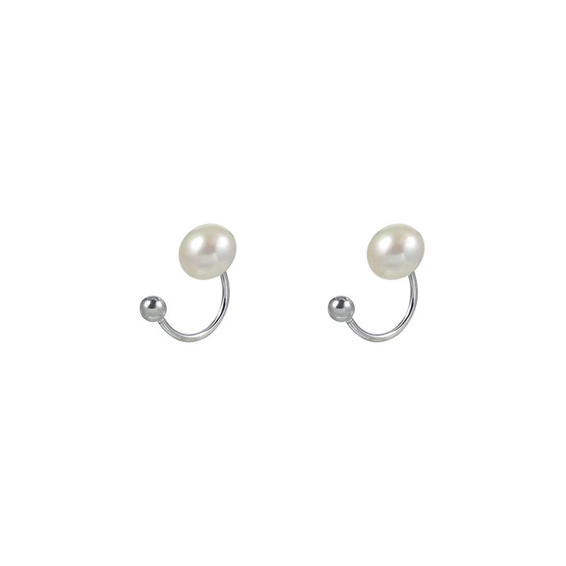 Romantic Pearl Earring for Special Moments